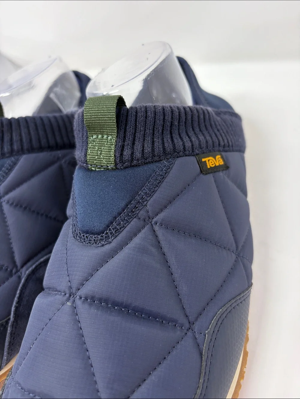 Teva Navy Blue Quilted Slip-On Men's Shoe Size 10 Excellent Condition
